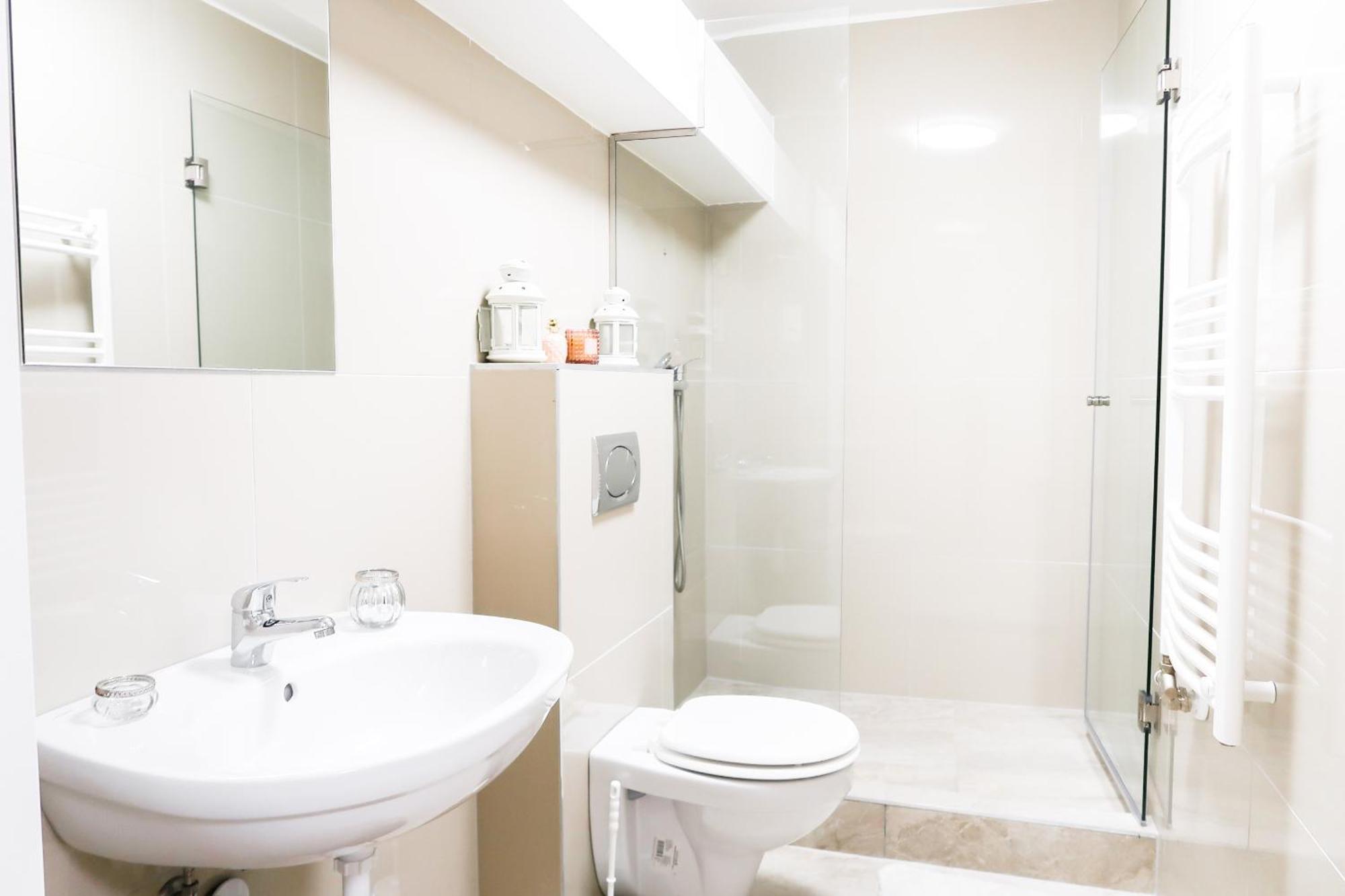 Budapest City Center, Nicely Renovated Apartment With 3 Bedrooms Kültér fotó